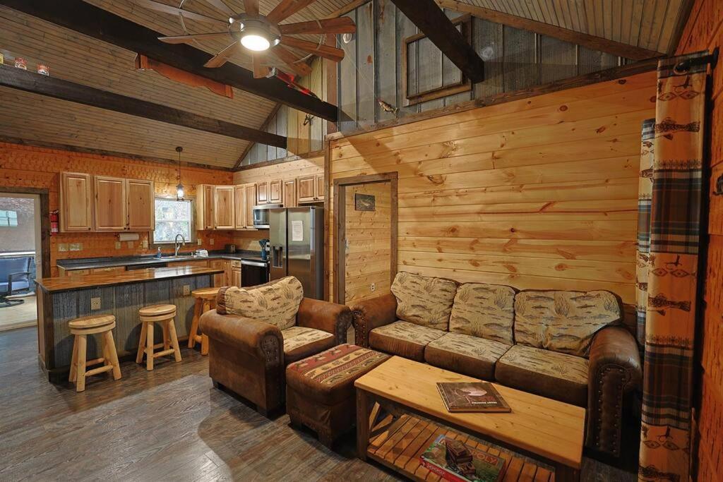 Rustic Modern Cabin With Hot Tub Near Rafting And Great Smokey Mountains Bryson City Exterior foto